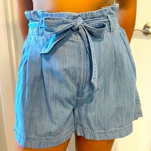 Madewell chambray size 8 Flowy shorts